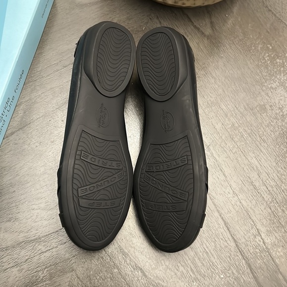 LIFESTRIDE Adalene Flats (WIDE) - Picture 3 of 9